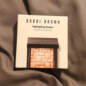 Bobbi Brown Highlighting Powder